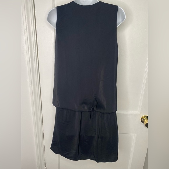 AMANDA UPRICHARD Brody Black Sleeveless V-Neck Sleeveless Designer Dress - Picture 6 of 9